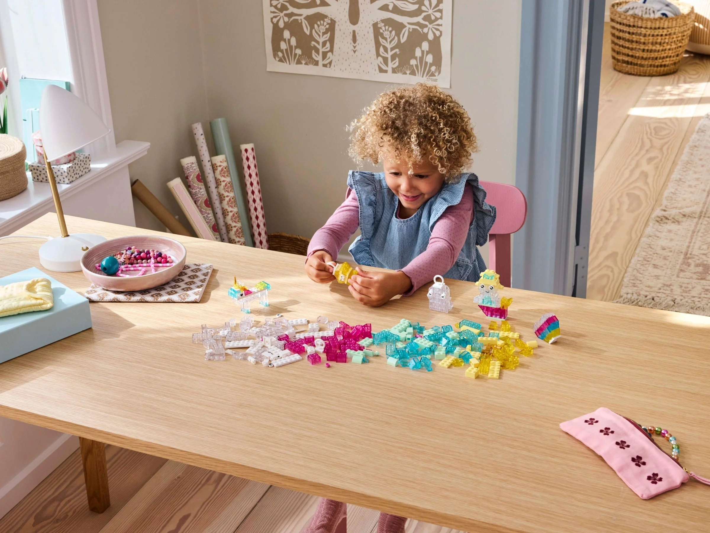 Magical Transparent Box - Thumbnail 3