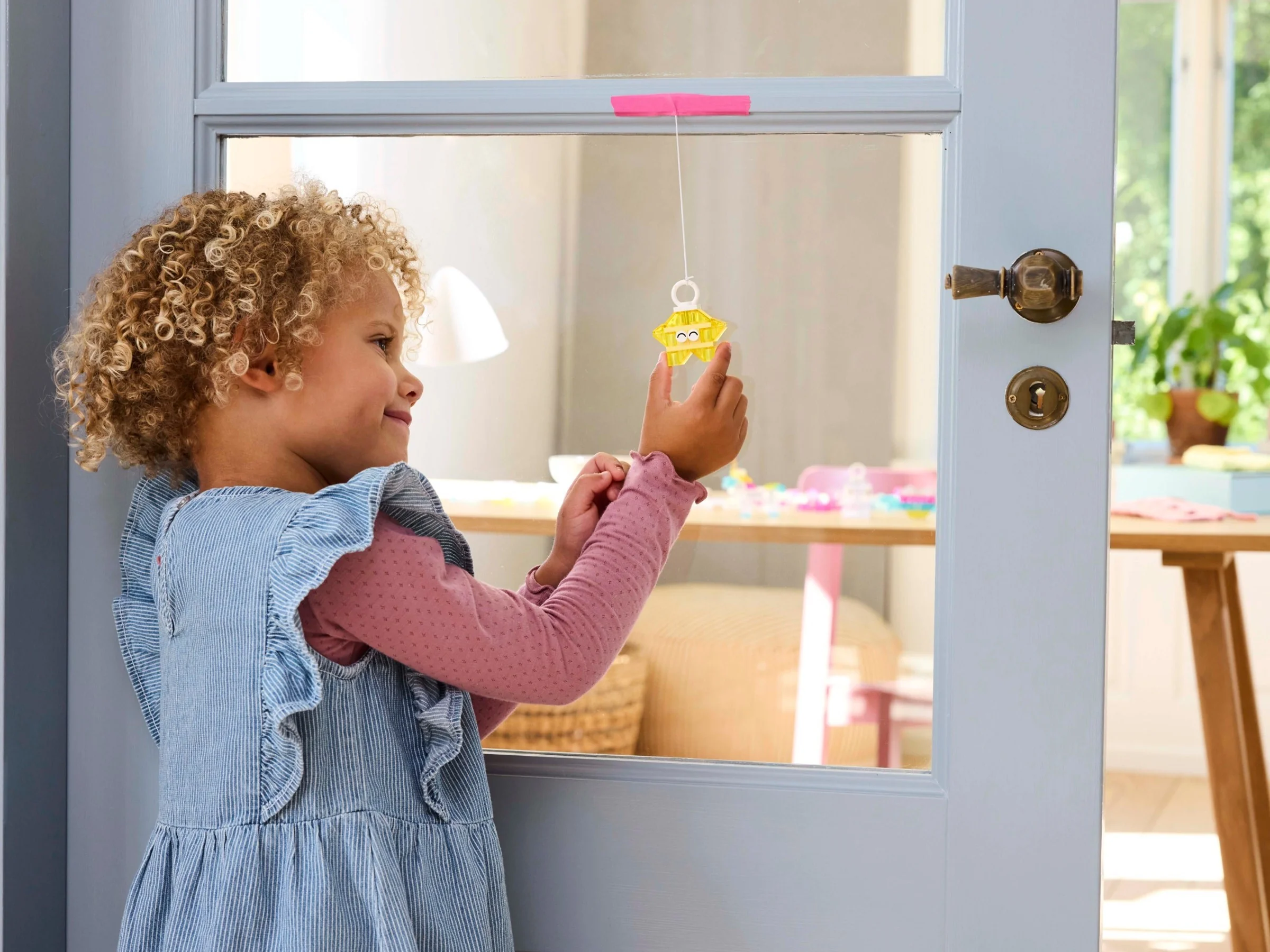 Magical Transparent Box - Thumbnail 5