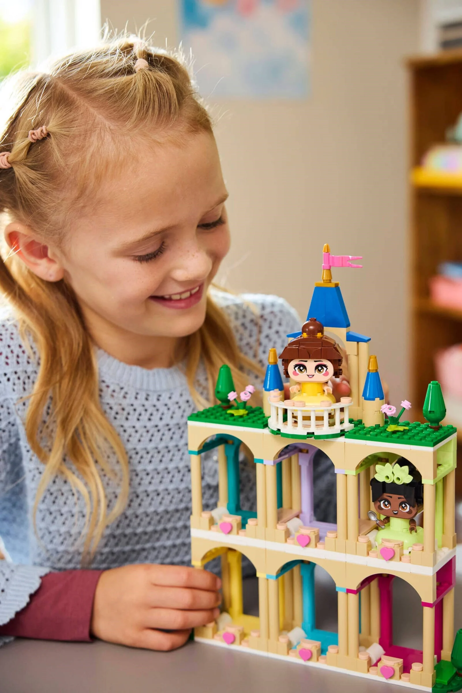 Mini Belle & Tiana with Castle - Thumbnail 10